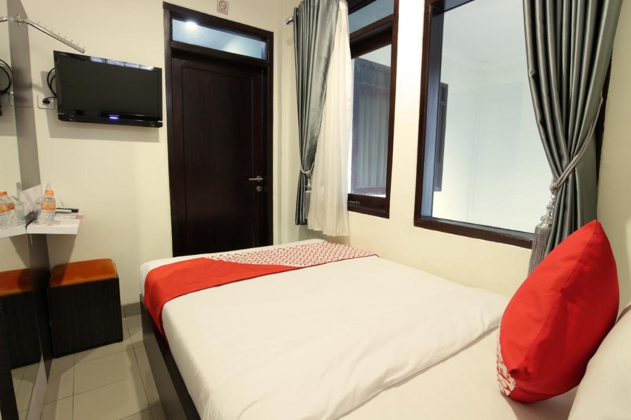 Oyo 202 Kuwera Inn Μπαντούνγκ Εξωτερικό φωτογραφία