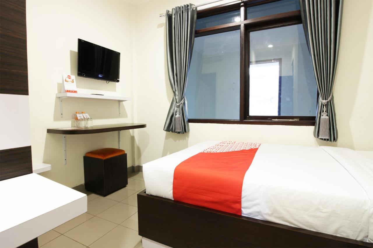 Oyo 202 Kuwera Inn Μπαντούνγκ Εξωτερικό φωτογραφία