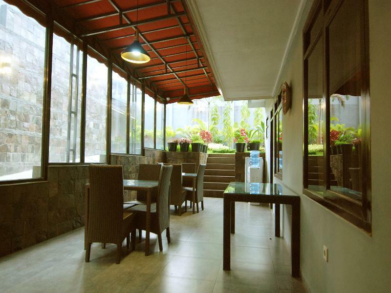 Oyo 202 Kuwera Inn Μπαντούνγκ Εξωτερικό φωτογραφία