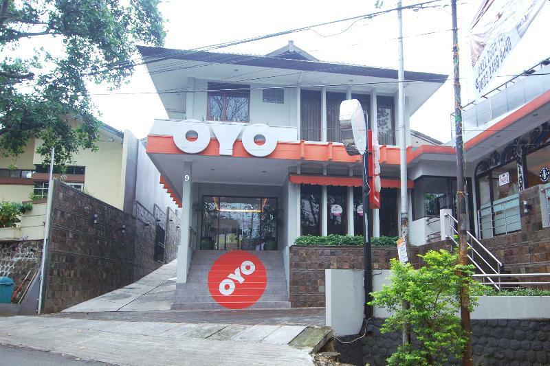 Oyo 202 Kuwera Inn Μπαντούνγκ Εξωτερικό φωτογραφία